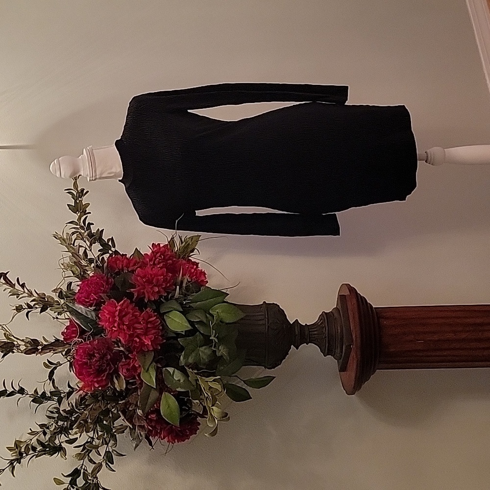 DIVIDED dress size S black color long sleeve